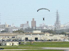 U.S. military parachuting drill