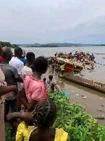 CENTRAL AFRICAN REPUBLIC-BANGUI-BOAT SINKING-RESCUE