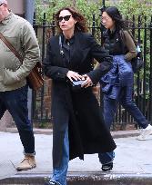 Minnie Driver Shopping in New York
