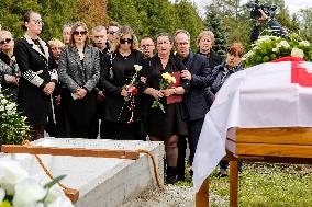 World Centre Kitchen Volunteer Funeral In Poland