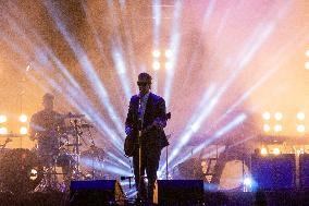 Interpol Play For Free In Mexico City In Front Of Over 150,000 Fans