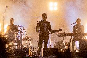 Interpol Play For Free In Mexico City In Front Of Over 150,000 Fans
