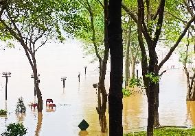 Jiangbin Park Flooded in Qingyuan