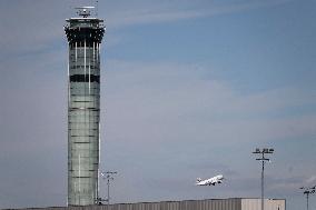 Flights Set To Be Cancelled Due To Air Traffic Strike - Paris
