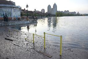 Flooding in Kyivs Obolonskyi district