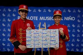 Presentation Of The Commemorative Ticket Of The National Lottery, On The Occasion Of The 30th Anniversary Of The Papalote Museo