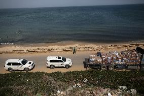 UN and WHO Trucks Await Entry to Gaza Amid Conflict