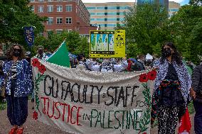 College Protests Over Gaza Sweep Across US - Washington