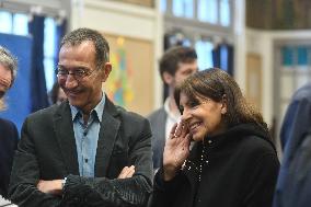 Mayor Of Paris Anne Hidalgo Visits Romainville School - Paris