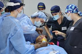 Face the Future surgeons operate Ukrainian soldiers in Ivano-Frankivsk