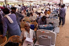 Electronic Voting Machines For General Elections - India