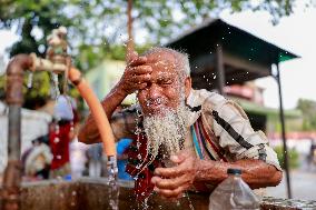 Bangladesh Swelters In Scorching Heat - Dhaka