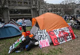 Students Set Up A Pro-Palestinian Encampment - Montreal