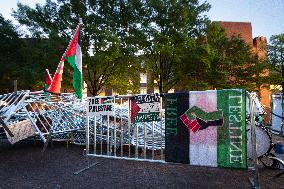 Students break through barricades at GWU Palestine solidarity encampment