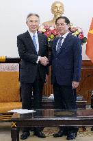 Japan education minister in Hanoi