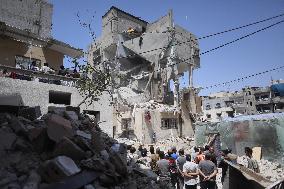 Israeli Airstrikes Kill At Least 22 People - Rafah
