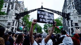 Pro-Palestinian Demonstrations Continue At Columbia And CUNY University In New York City
