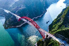 Zigui Yangtze River Bridge