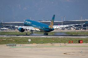 First flight of the Vietnam Airlines company to Barcelona