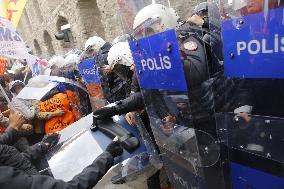 Police Attack May Day Demonstration In Istanbul