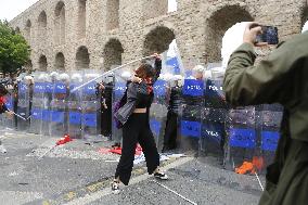 Police Attack May Day Demonstration In Istanbul