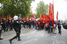 Police Attack May Day Demonstration In Istanbul