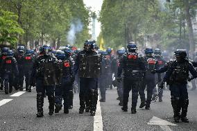 Labour Day rally in Paris FA