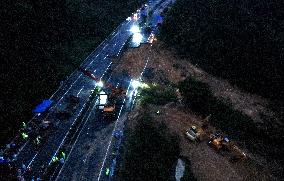 CHINA-GUANGDONG-EXPRESSWAY-COLLAPSE-AFTERMATH (CN)