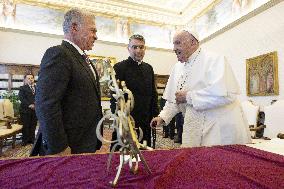 Pope Francis Meets King Abdullah II of Jordan - Vatican