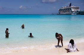 Daily Life In Bahamas