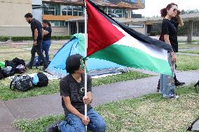 Pro-Palestinian Students Camp Out - Mexico City