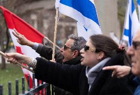 Pro-Palestinian Students Set Up Encampment Across Canada