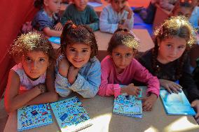 MIDEAST-GAZA-RAFAH-PALESTINIAN-ISRAELI CONFLICT-"TENT SCHOOL"