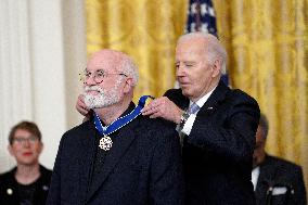 Joe Biden awards the Medal of Freedom - Washington