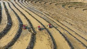 #CHINA-LIXIA-FARM WORK (CN)