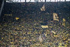 Borussia Dortmund V FC Augsburg - Bundesliga