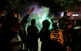 Adeptos do Sporting festejam o titulo de campeões 23/24 no Porto