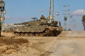 ISRAEL-SHALOM KEREM CROSSING-GAZA-BORDER-ARMY
