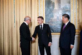 France's President Emmanuel Macron, Chinese President Xi Jinping during presentations ahead of an official state dinner