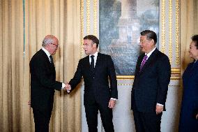 France's President Emmanuel Macron, Chinese President Xi Jinping during presentations ahead of an official state dinner