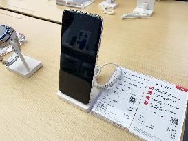 Huawei Pura 70 Phone Parts 90% Made in China