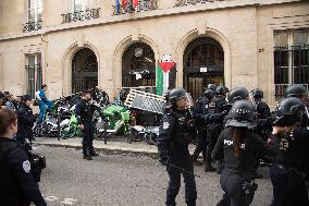 Police Intervention At SciencesPo - Paris