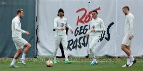 (SP)GERMANY-MUNICH-FOOTBALL-UEFA CHAMPIONS LEAGUE-BAYERN MUNICH-TRAINING SESSION