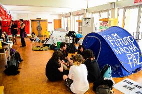 Students Built A Camp In Lisbon University To Support Palestine