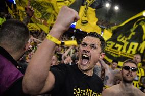 Champions League Borussia Dortmund celebrates its win over PSG FA
