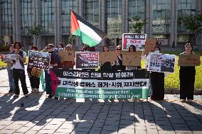 Palestine Solidarity Protests Spread Through Seoul's University Areas