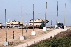 ISRAEL-KEREM SHALOM CROSSING-TROOPS-GAZA