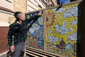 Art class on making mosaics in Kharkiv