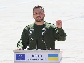 Joint press conference of Volodymyr Zelenskyy and Roberta Metsola in Kyiv