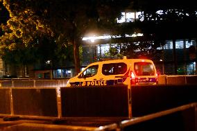 A Man Opens Fire On Two Policemen - Paris